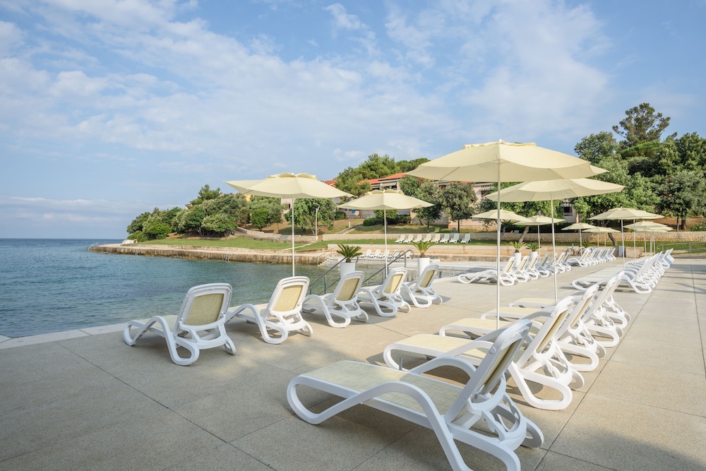 Maistra Select Petalon Resort — Beach in Vrsar, Istria