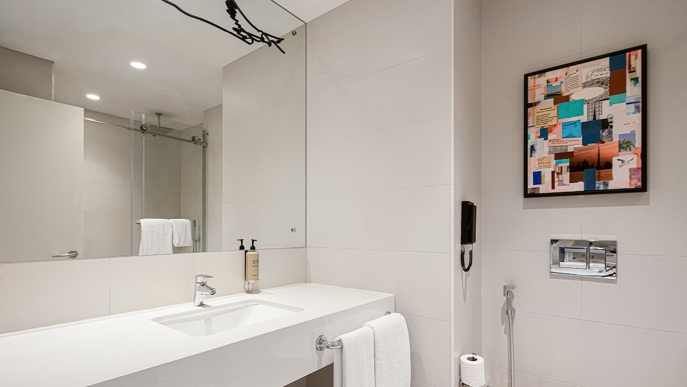 Rove Bur Dubai Healthcare City — Hotel rooms in Dubai
