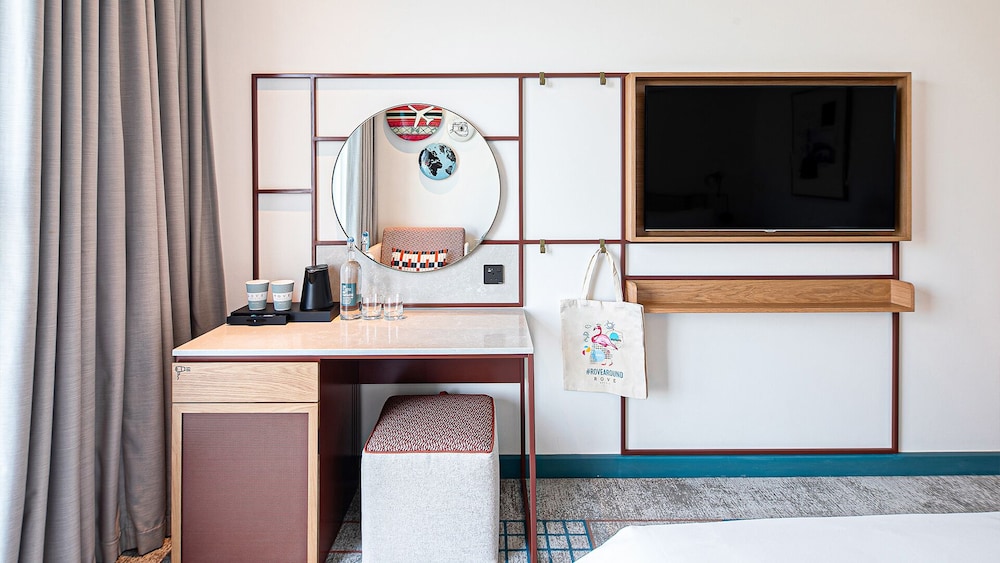 Rove Bur Dubai Healthcare City — Hotel rooms in Dubai