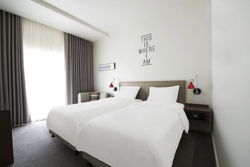 Rove Bur Dubai Healthcare City — Hotel rooms in Dubai