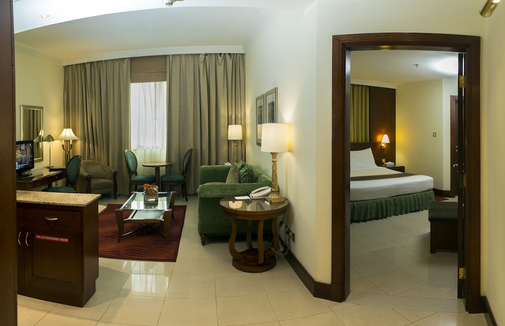 City Seasons Suites — Hotel rooms in Dubai