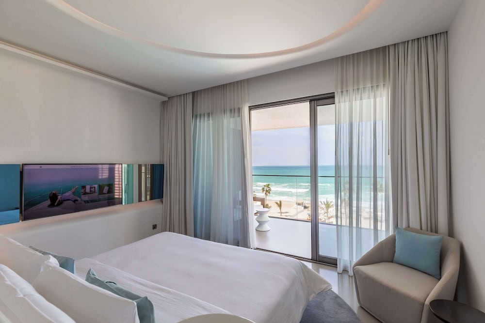 Nikki Beach Resort & Spa Dubai — Hotel rooms in Dubai