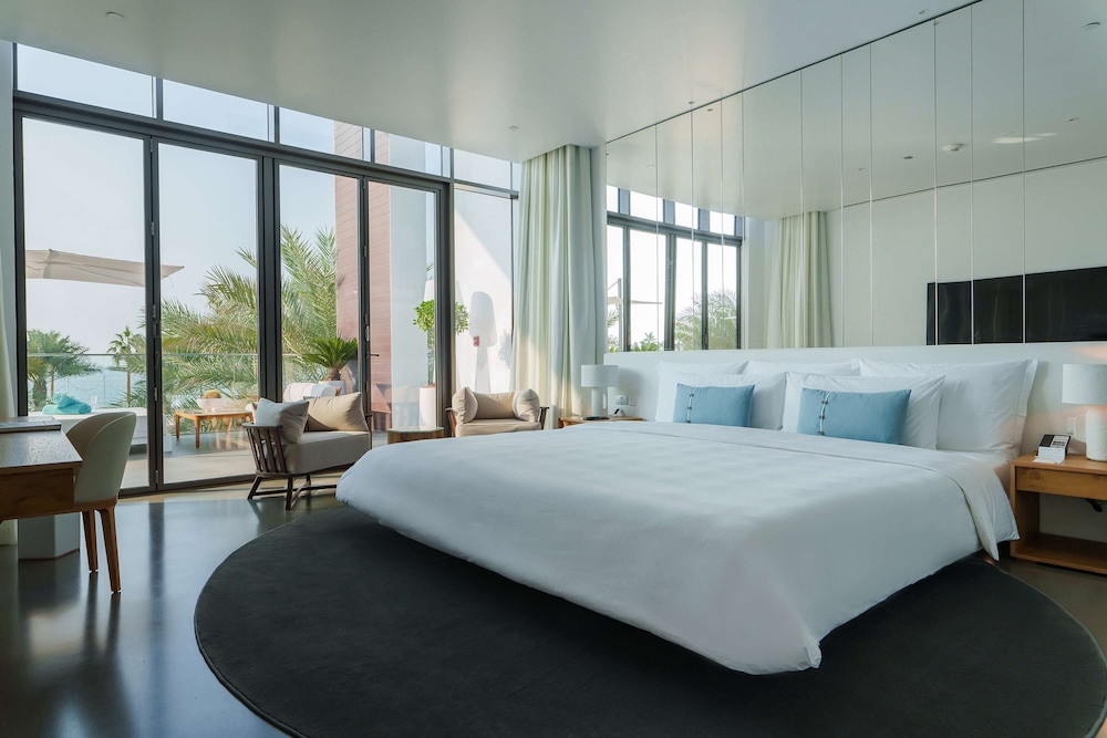Nikki Beach Resort & Spa Dubai — Hotel rooms in Dubai