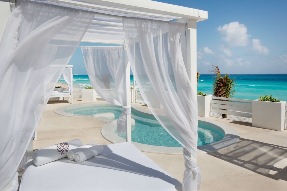 Oleo Cancun Playa All Inclusive Resort — Hotel rooms in Cancun, Quintana Roo