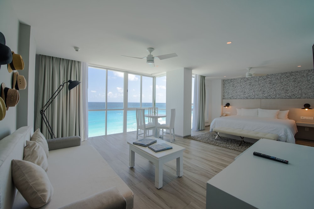 Oleo Cancun Playa All Inclusive Resort — Hotel rooms in Cancun, Quintana Roo