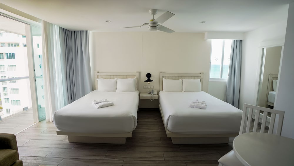 Oleo Cancun Playa All Inclusive Resort — Hotel rooms in Cancun, Quintana Roo