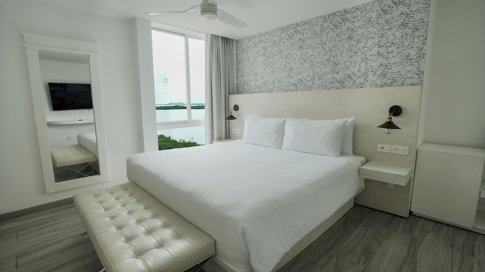 Oleo Cancun Playa All Inclusive Resort — Hotel rooms in Cancun, Quintana Roo
