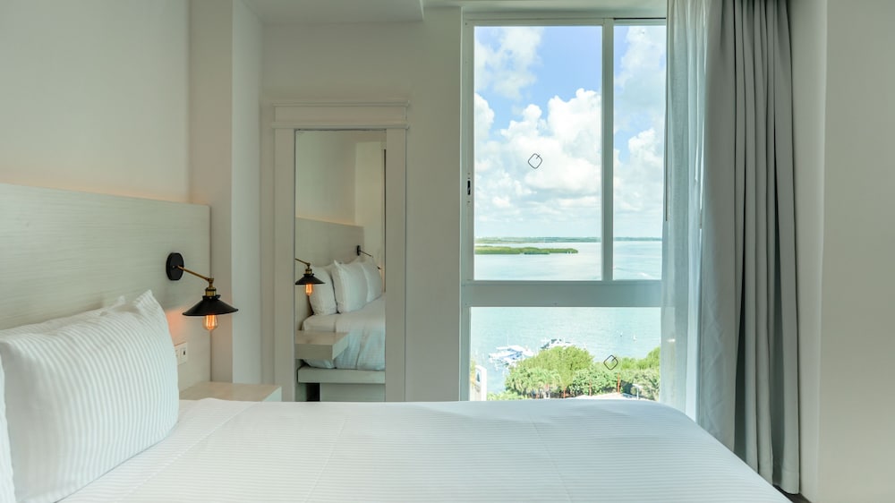 Oleo Cancun Playa All Inclusive Resort — Hotel rooms in Cancun, Quintana Roo