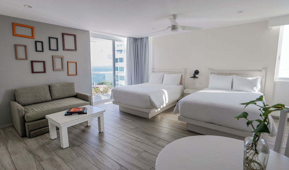 Oleo Cancun Playa All Inclusive Resort — Hotel rooms in Cancun, Quintana Roo