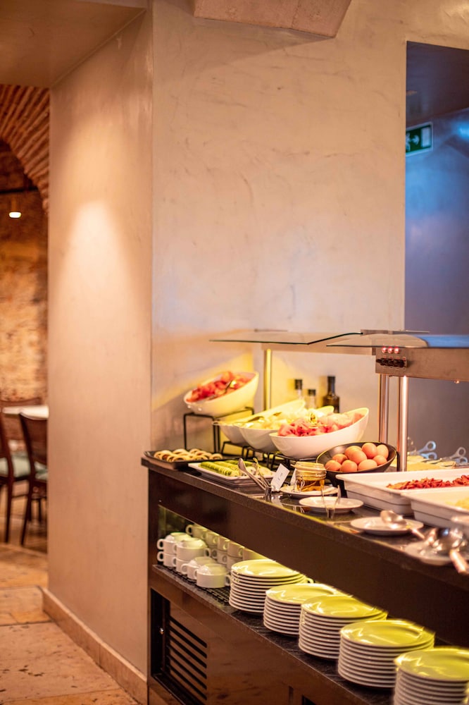 My Story Hotel Tejo — Restaurant & bars in Lisbon, Lisboa