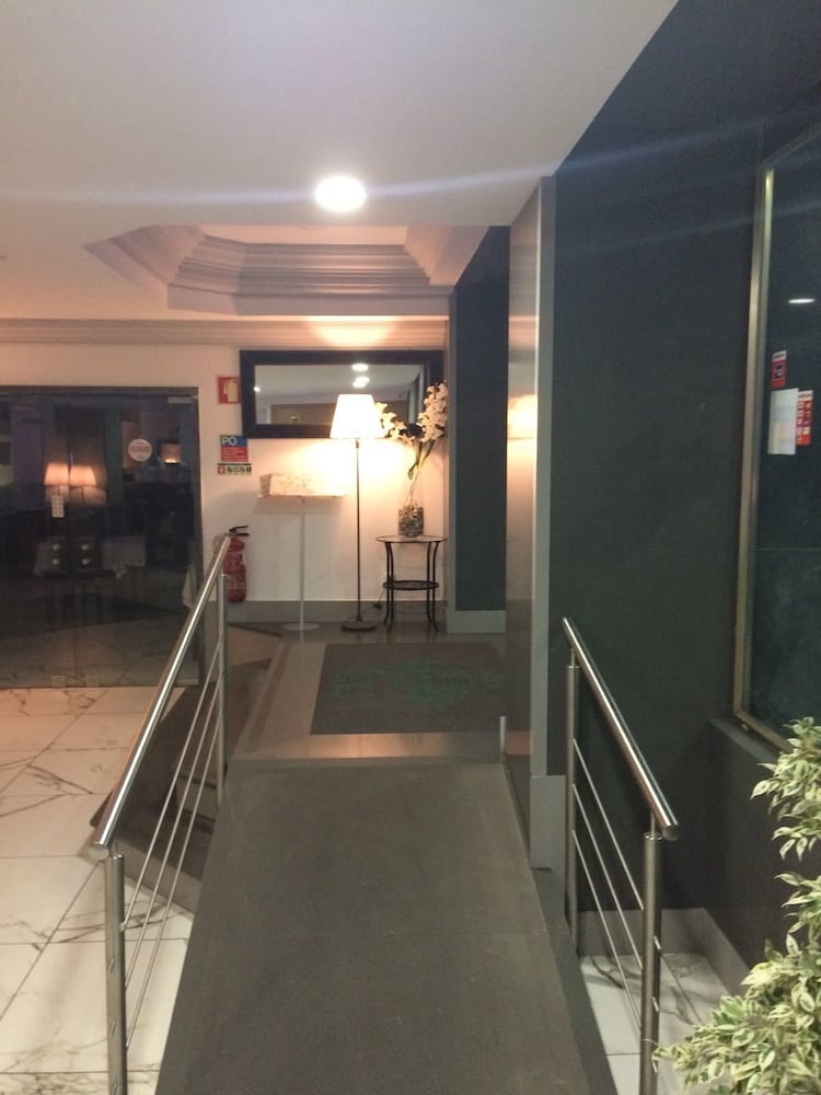 Hotel Excelsior — Restaurant & bars in Lisbon, Lisboa