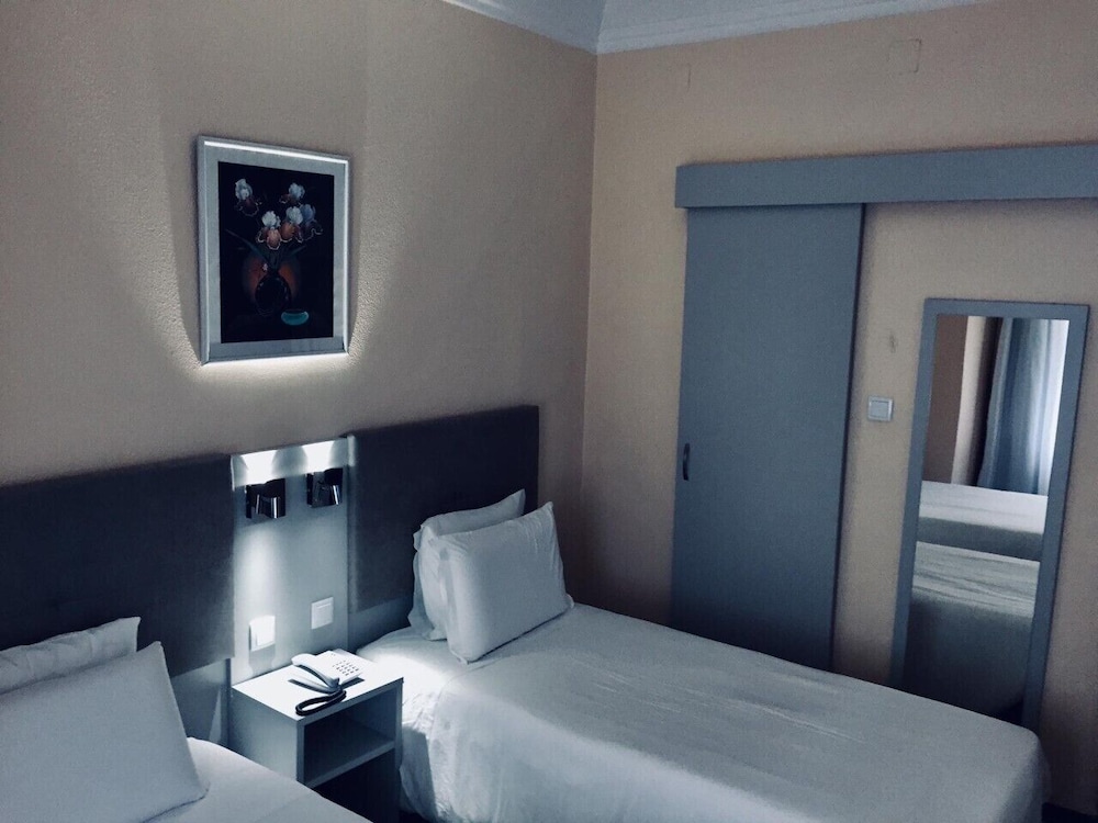 Hotel Excelsior — Hotel rooms in Lisbon, Lisboa