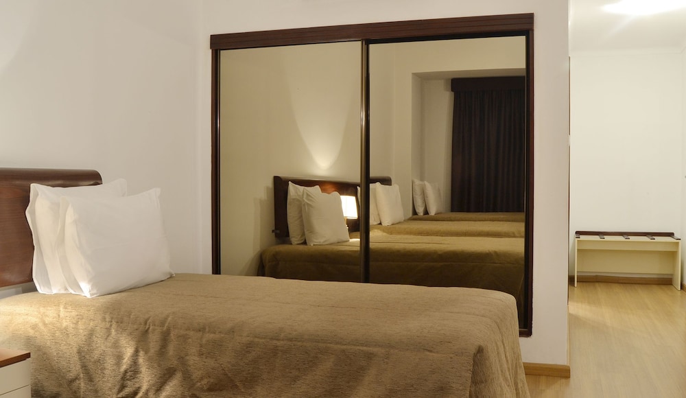 Hotel Excelsior — Hotel rooms in Lisbon, Lisboa