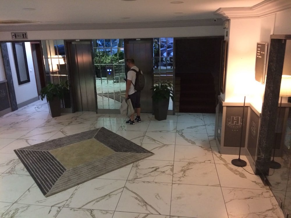 Hotel Excelsior — Hotel building in Lisbon, Lisboa