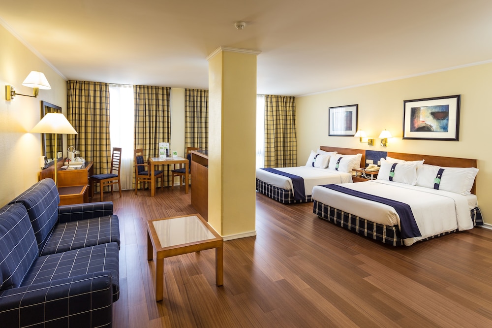 Holiday Inn Lisbon by IHG — Hotel rooms in Lisbon, Lisboa