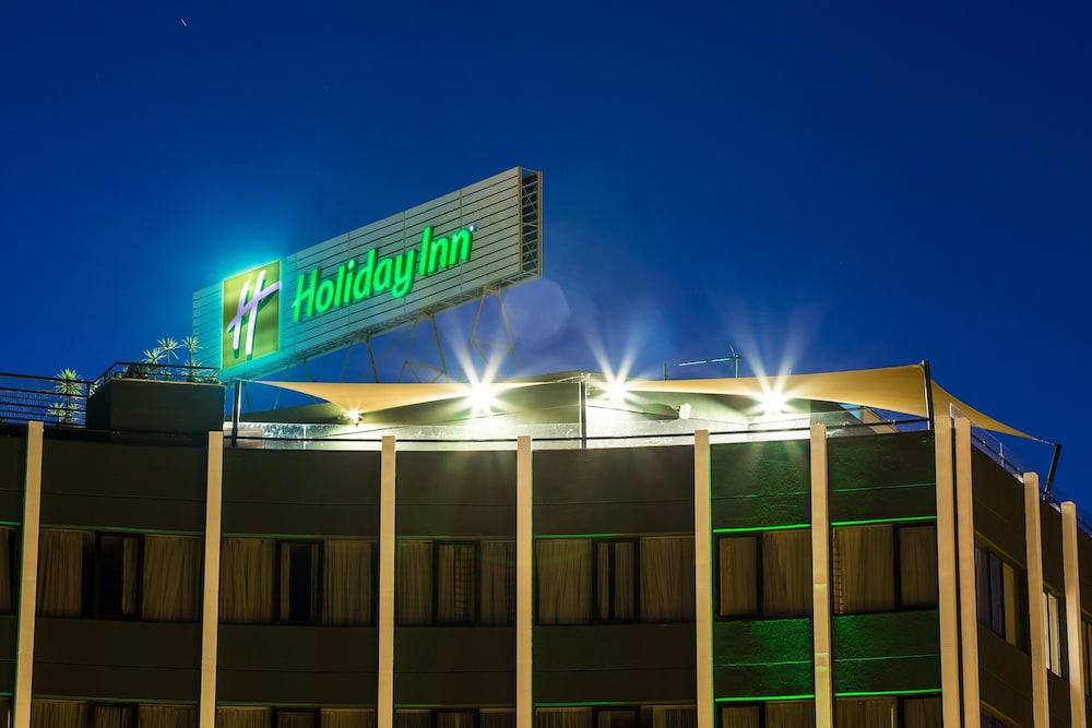 Holiday Inn Lisbon by IHG — Hotel building in Lisbon, Lisboa