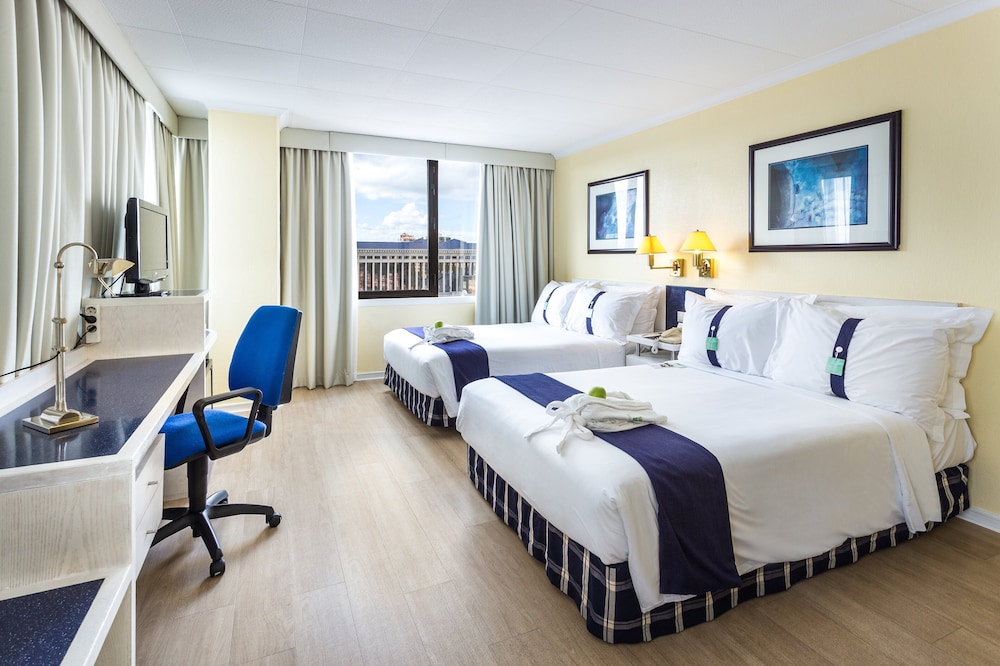 Holiday Inn Lisbon by IHG — Hotel rooms in Lisbon, Lisboa