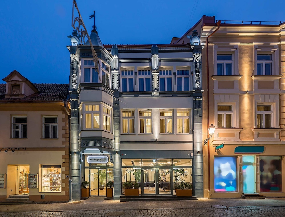 Artagonist Art Hotel
