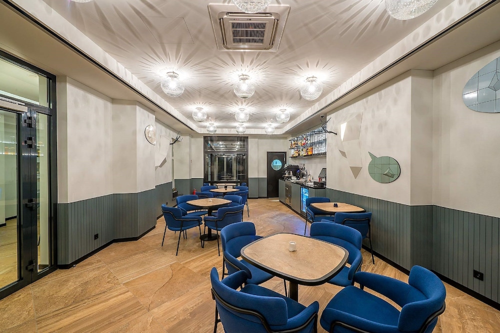 Artagonist Art Hotel - zdjęcie 5