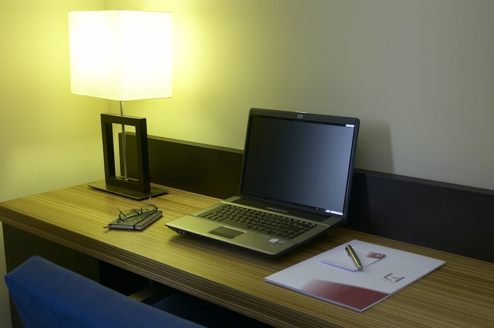 Hotel Lisboa — Hotel rooms in Lisbon, Lisboa