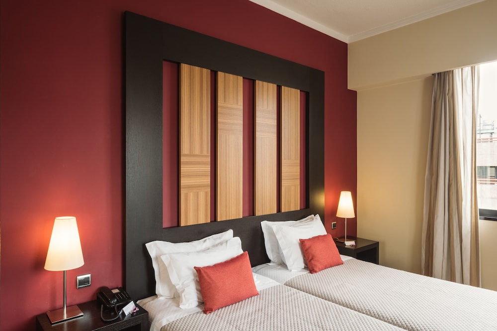 Hotel Lisboa — Hotel rooms in Lisbon, Lisboa