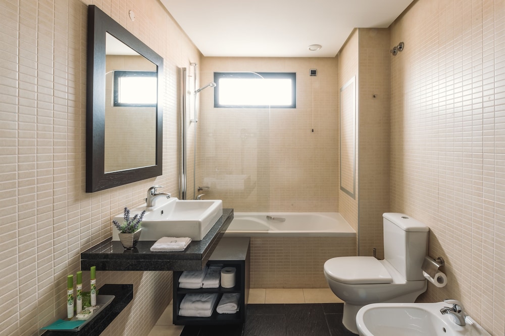 Hotel Lisboa — Hotel rooms in Lisbon, Lisboa