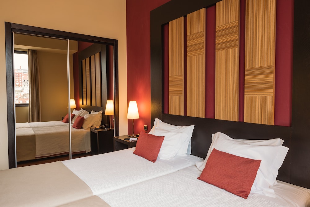 Hotel Lisboa — Hotel rooms in Lisbon, Lisboa