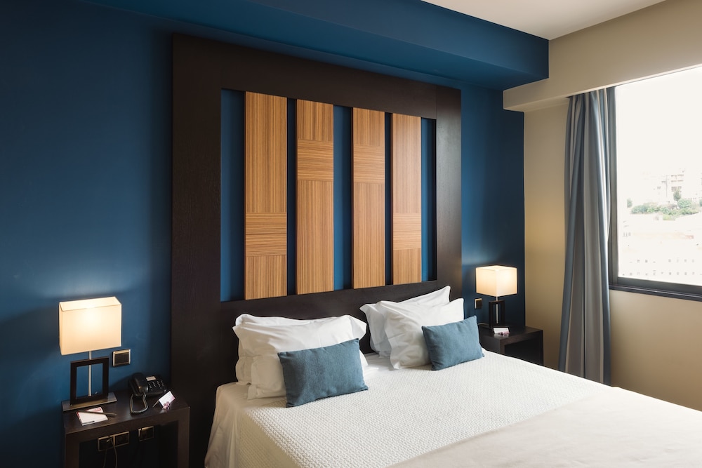 Hotel Lisboa — Hotel rooms in Lisbon, Lisboa