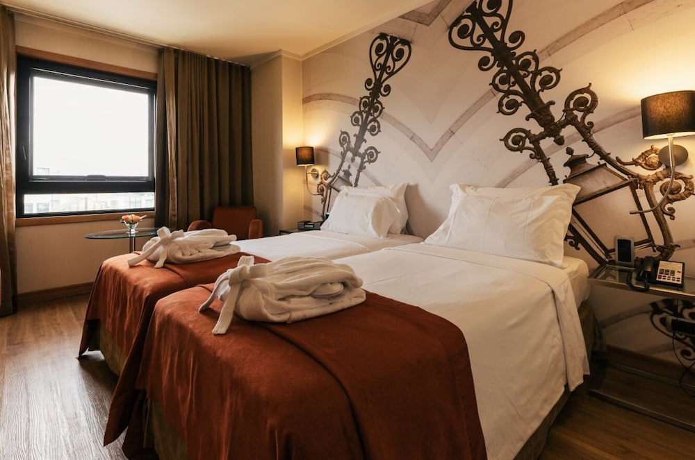 Marques De Pombal Hotel — Hotel rooms in Lisbon, Lisboa