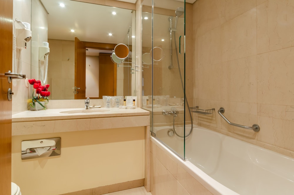 Marques De Pombal Hotel — Hotel rooms in Lisbon, Lisboa