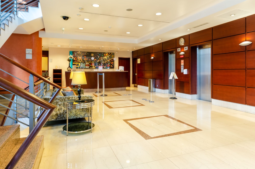 Marques De Pombal Hotel — Hotel building in Lisbon, Lisboa