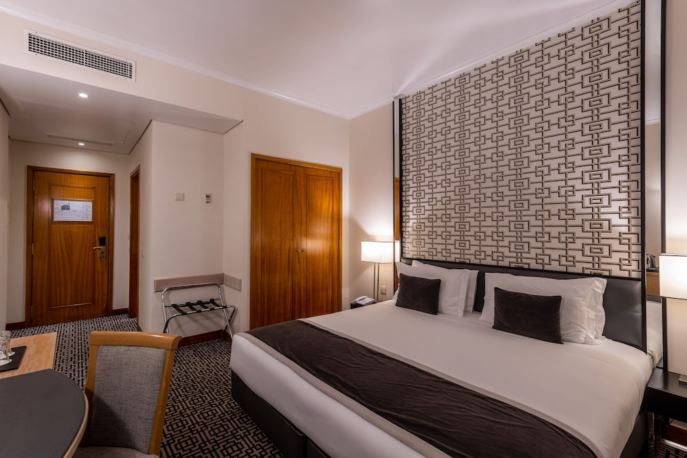 Hotel Mundial — Hotel rooms in Lisbon, Lisboa