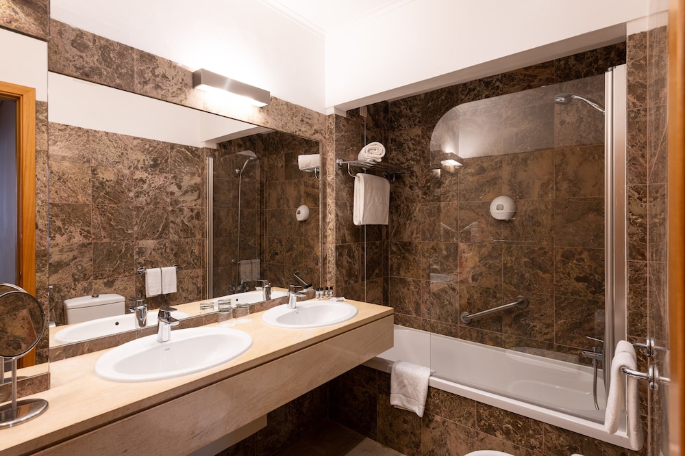 Hotel Mundial — Hotel rooms in Lisbon, Lisboa