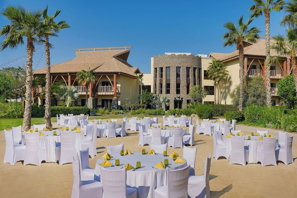 Lapita, Dubai Parks and Resorts, Autograph Collection — Hotel building in Dubai