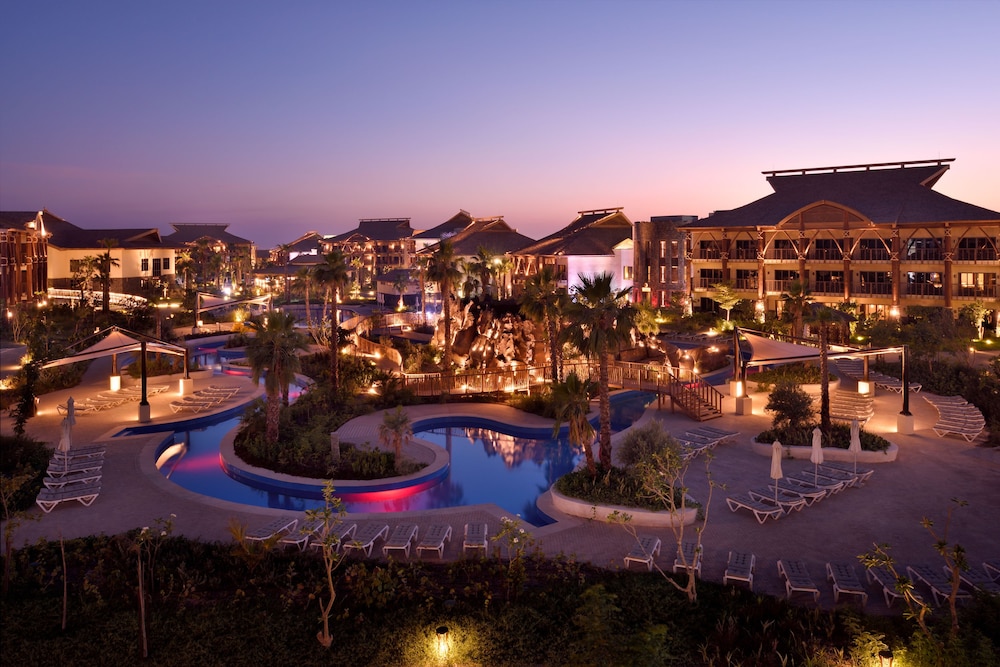 Lapita, Dubai Parks and Resorts, Autograph Collection — Swimming pool in Dubai