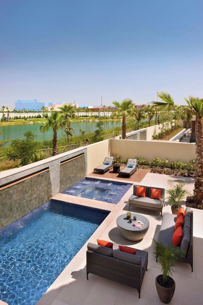 Lapita, Dubai Parks and Resorts, Autograph Collection — Swimming pool in Dubai