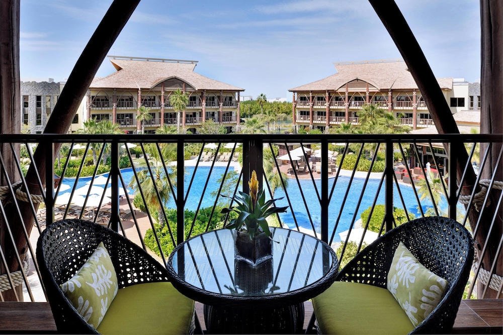 Lapita, Dubai Parks and Resorts, Autograph Collection — Hotel building in Dubai