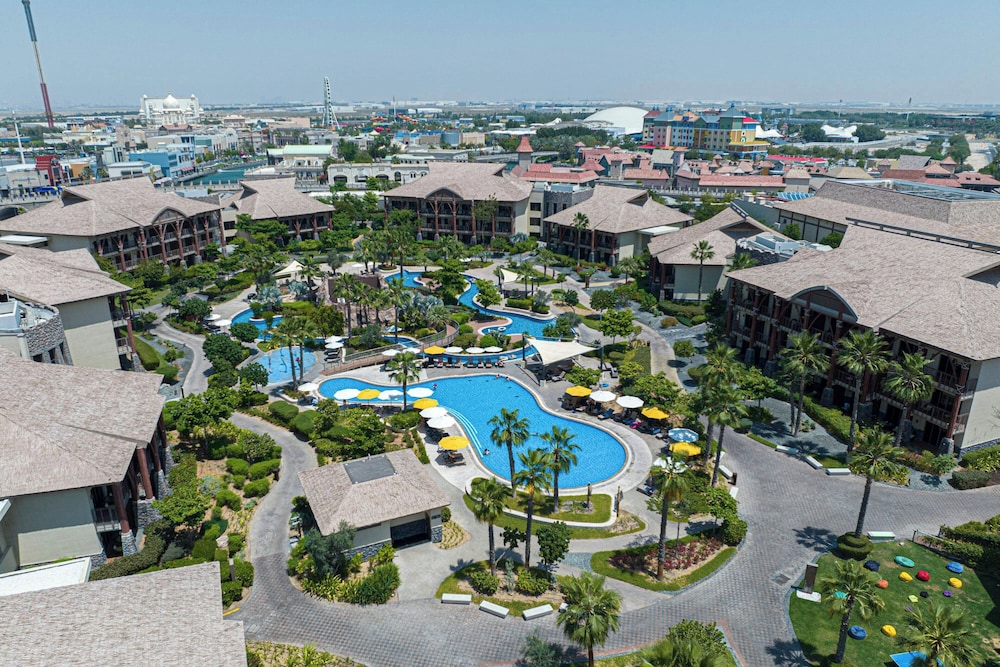 Lapita, Dubai Parks and Resorts, Autograph Collection — Swimming pool in Dubai