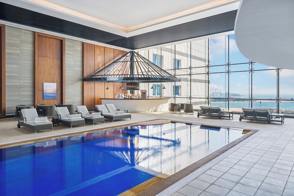 Dukes The Palm Dubai Hotel — Swimming pool in Dubai