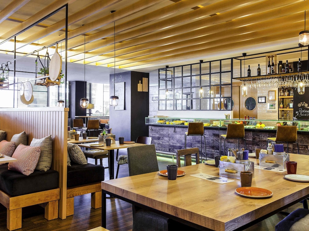 Novotel Lisboa — Restaurant & bars in Lisbon, Lisboa