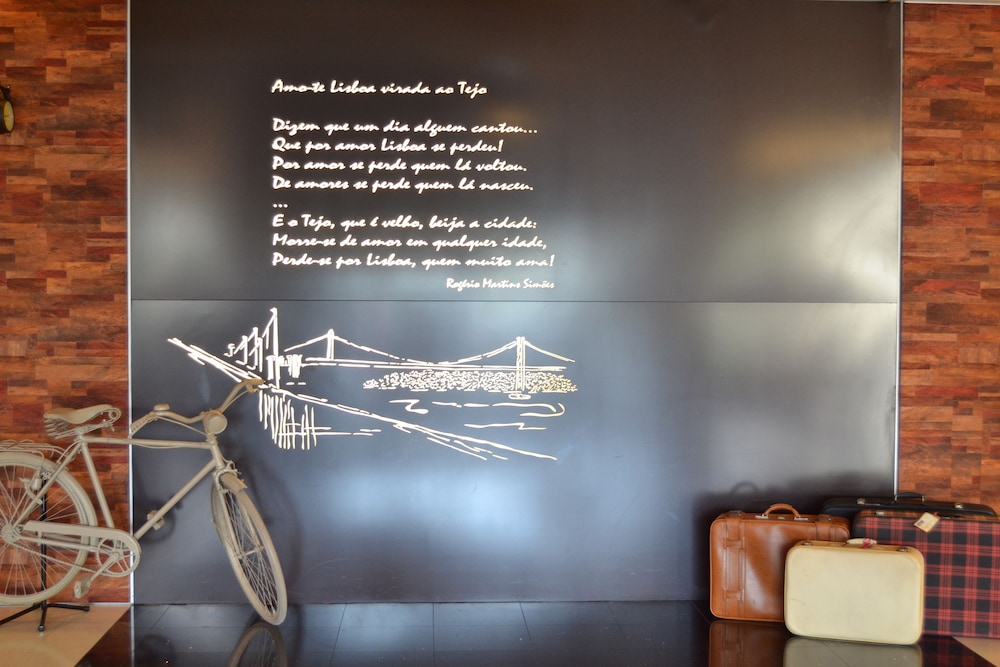 Novotel Lisboa — Restaurant & bars in Lisbon, Lisboa
