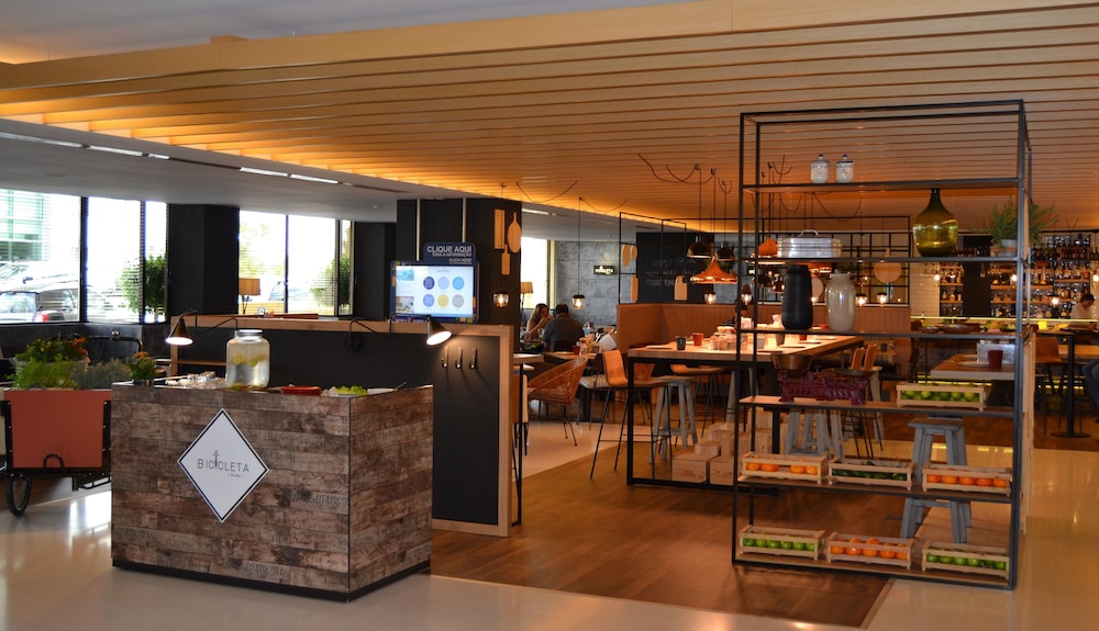 Novotel Lisboa — Restaurant & bars in Lisbon, Lisboa
