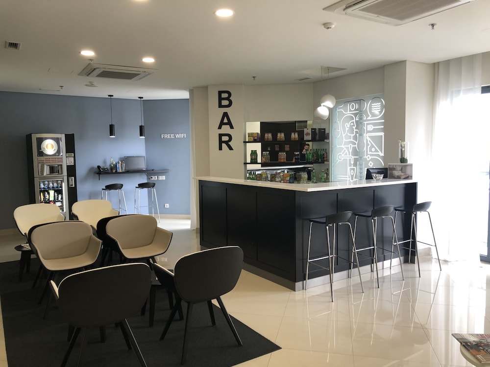Fenicius Charme Hotel — Restaurant & bars in Lisbon, Lisboa