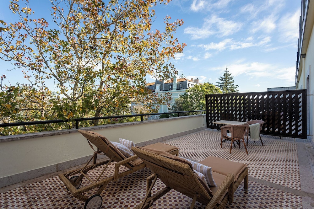 Pestana Palace Lisboa Hotel & National Monument - The Leading Hotels of the World — Hotel building in Lisbon, Lisboa