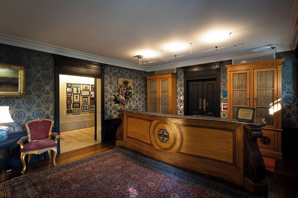 Pestana Palace Lisboa Hotel & National Monument - The Leading Hotels of the World — Hotel building in Lisbon, Lisboa