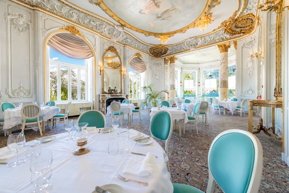 Pestana Palace Lisboa Hotel & National Monument - The Leading Hotels of the World — Restaurant & bars in Lisbon, Lisboa