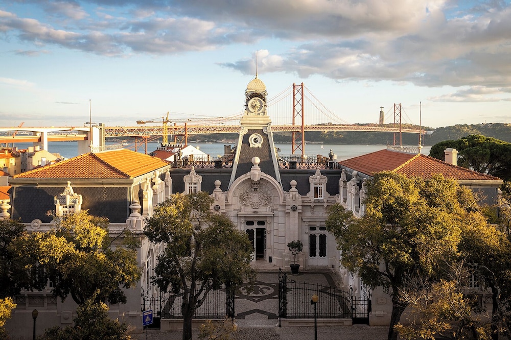 Pestana Palace Lisboa Hotel & National Monument - The Leading Hotels of the World — Attractions in the area in Lisbon, Lisboa