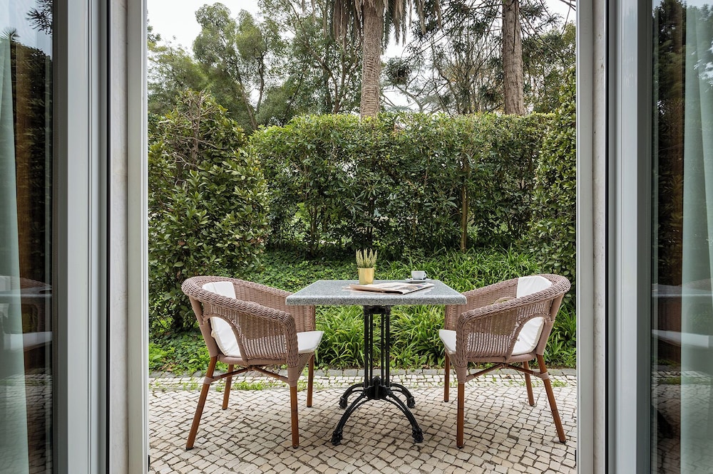 Pestana Palace Lisboa Hotel & National Monument - The Leading Hotels of the World — Restaurant & bars in Lisbon, Lisboa