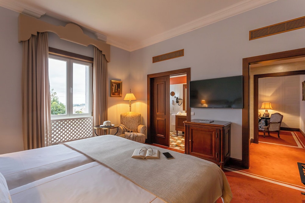 Pestana Palace Lisboa Hotel & National Monument - The Leading Hotels of the World — Hotel rooms in Lisbon, Lisboa