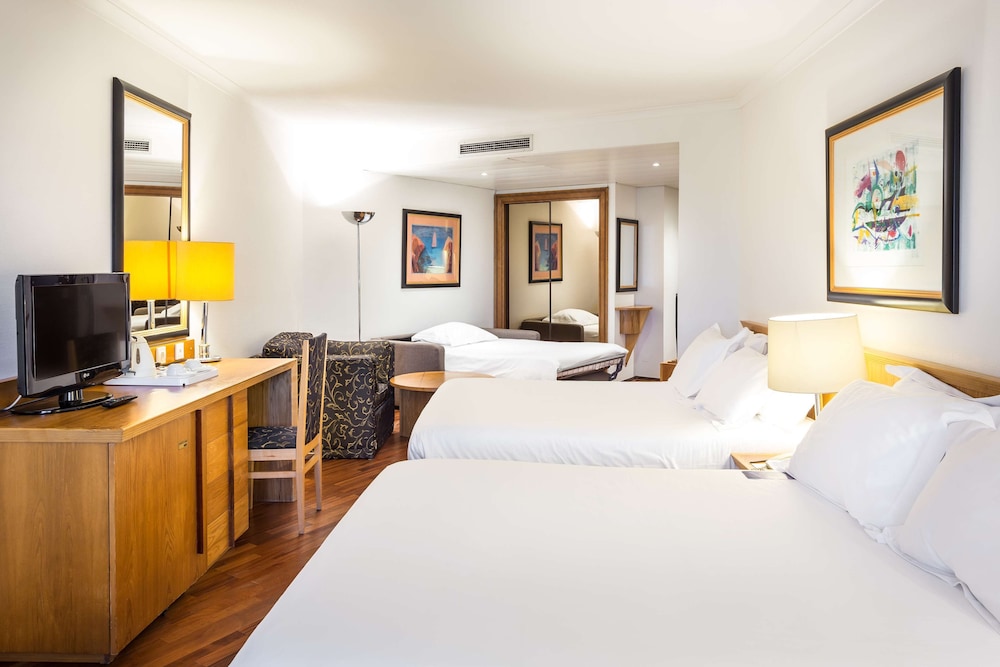 Radisson Blu Hotel — Hotel rooms in Lisbon, Lisboa